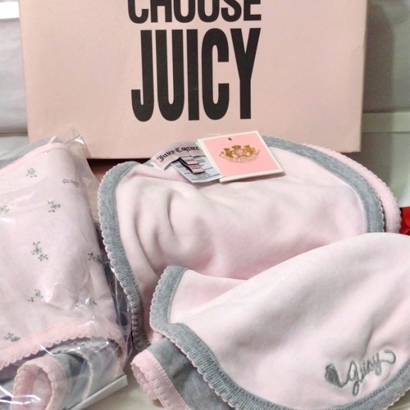 JUICY Couture 2 100%Cotton Baby 🍼 Girl Burp Cloth Fur Baby Pup Kitty😸Hubby NWT